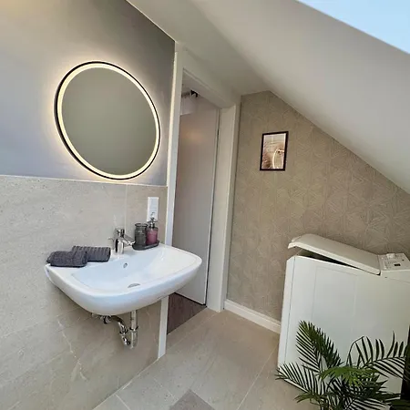 Apartment Modernes 3 Fuer Monteure Mit Parkplatz In Lampertheim Niederdorla