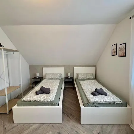 Apartment Modernes 3 Fuer Monteure Mit Parkplatz In Lampertheim