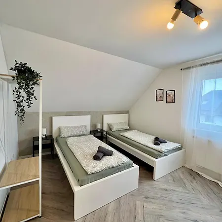 Modernes 3 Fuer Monteure Mit Parkplatz In Lampertheim Διαμέρισμα Niederdorla