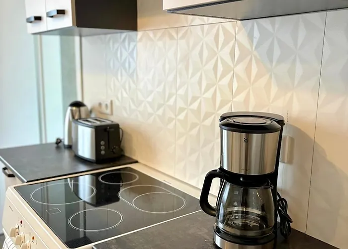 Modernes 3 Fuer Monteure Mit Parkplatz In Lampertheim