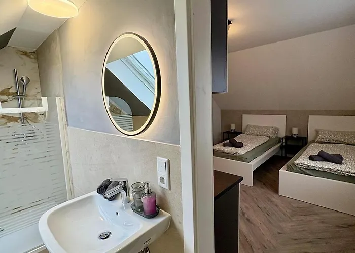 Apartment Modernes 3 Fuer Monteure Mit Parkplatz In Lampertheim Niederdorla