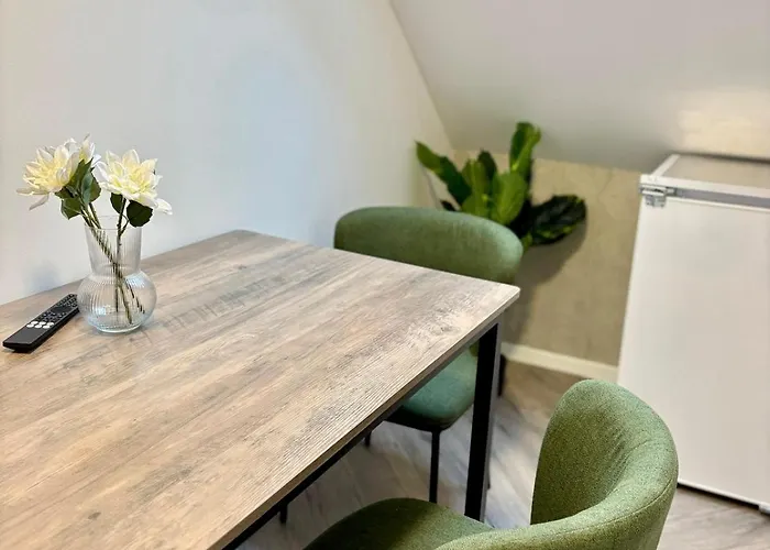 Modernes 3 Fuer Monteure Mit Parkplatz In Lampertheim Niederdorla