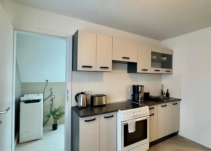 Modernes 3 Fuer Monteure Mit Parkplatz In Lampertheim * Niederdorla